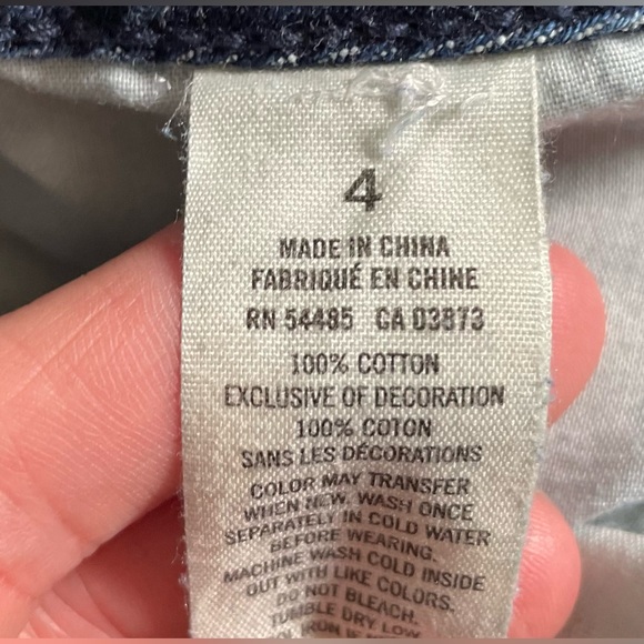 American Eagle cutoffs size 4 - Picture 2 of 4